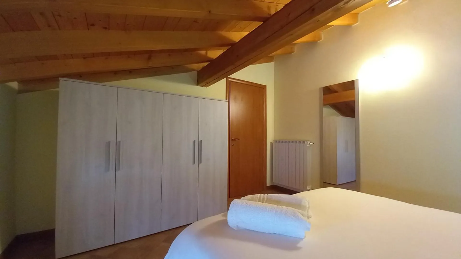Casa Vacanze Tania Somendenna Italy