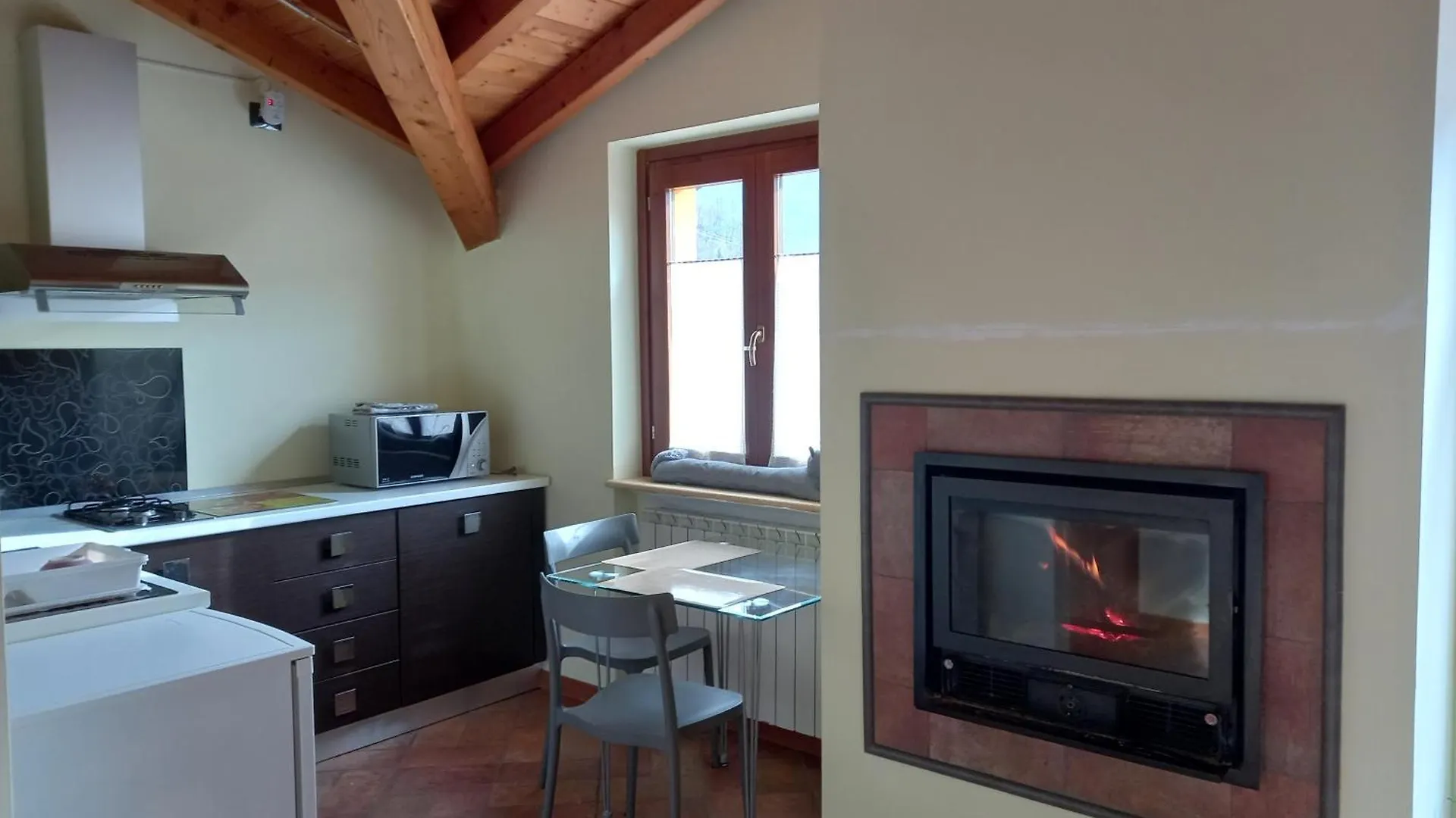 Casa Vacanze Tania Somendenna 0*,  Italia